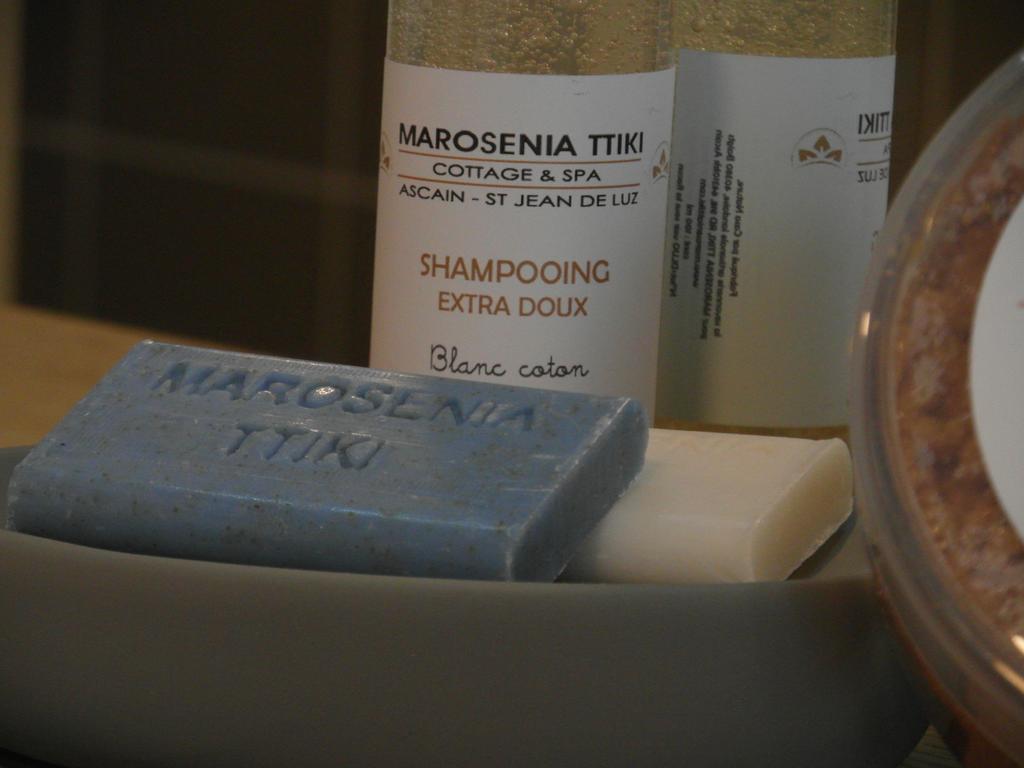 Marosenia Ttiki - Cabanes Et Spa Ascain Exterior foto